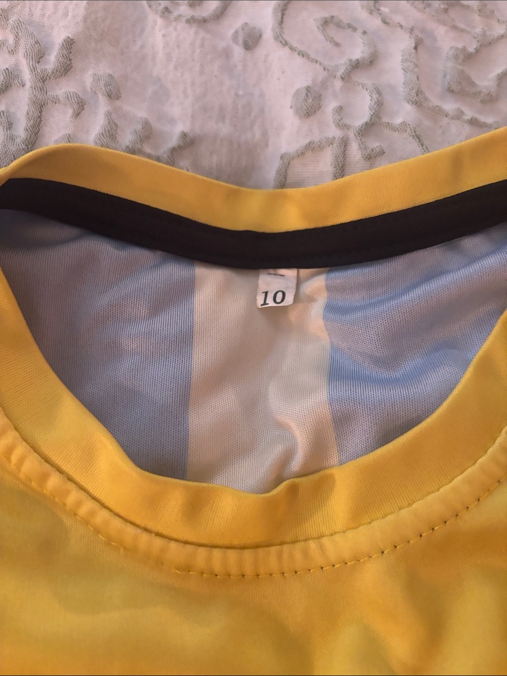 Al Nassar FC, Ronaldo #7 Yellow and Navy Soccer Jersey, boys (8-10 yrs) - Picture 4 of 5